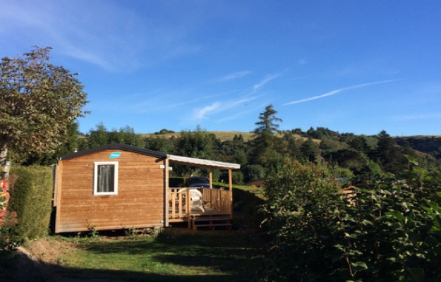 Très joli camping en vente au coeur de l'Auvergne touristique
