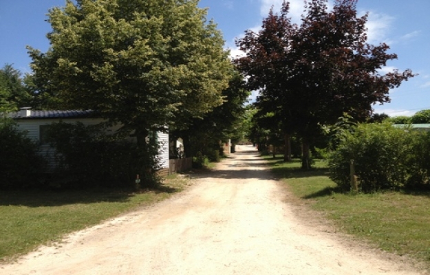 très beau camping résidentiel à vendre en Rhône Alpes