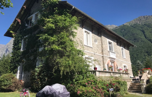 Beau camping à vendre en Rhône Alpes sur spot touristique