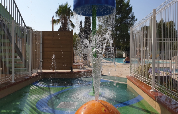 Occitanie, camping rétro-littoral à vendre